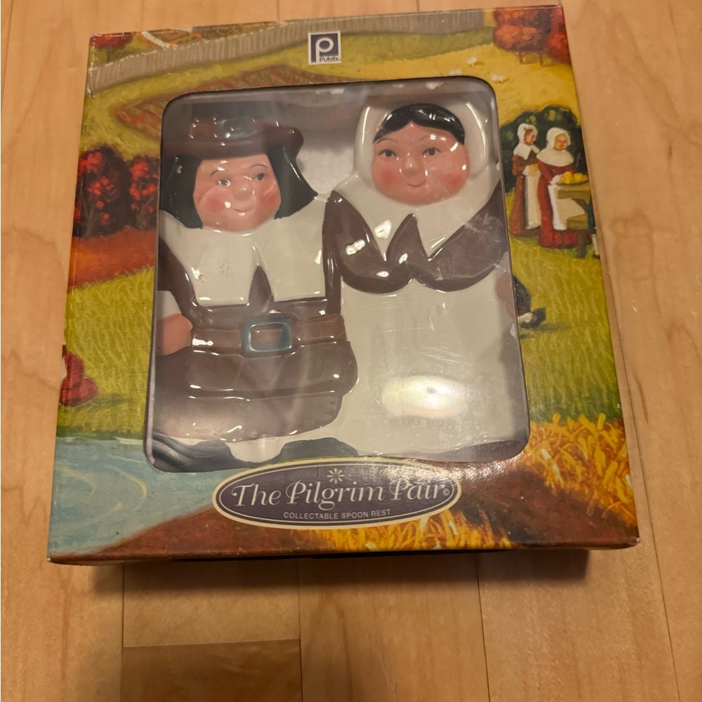 The Pilgrim Pair Collectible Spoon Rest